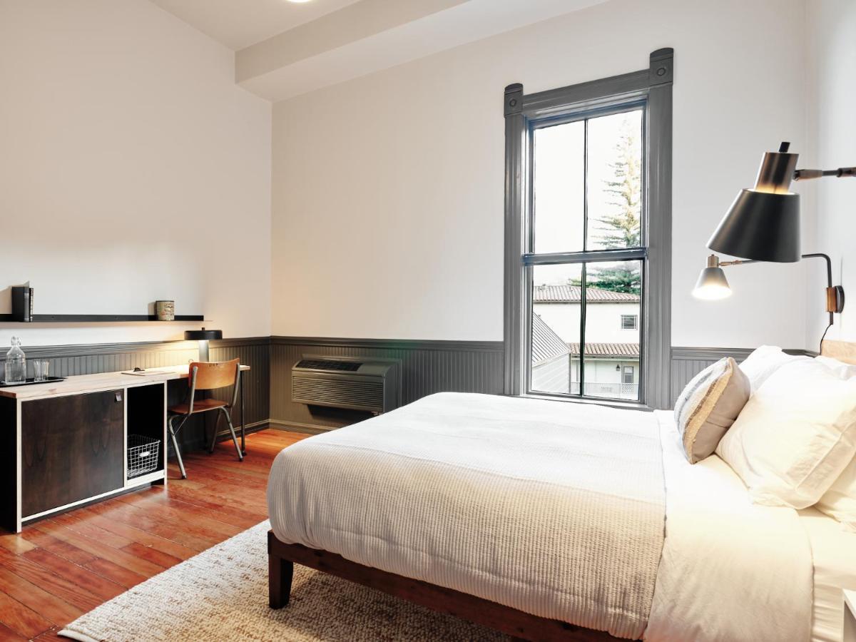 Thatcher Hotel Hopland Luaran gambar